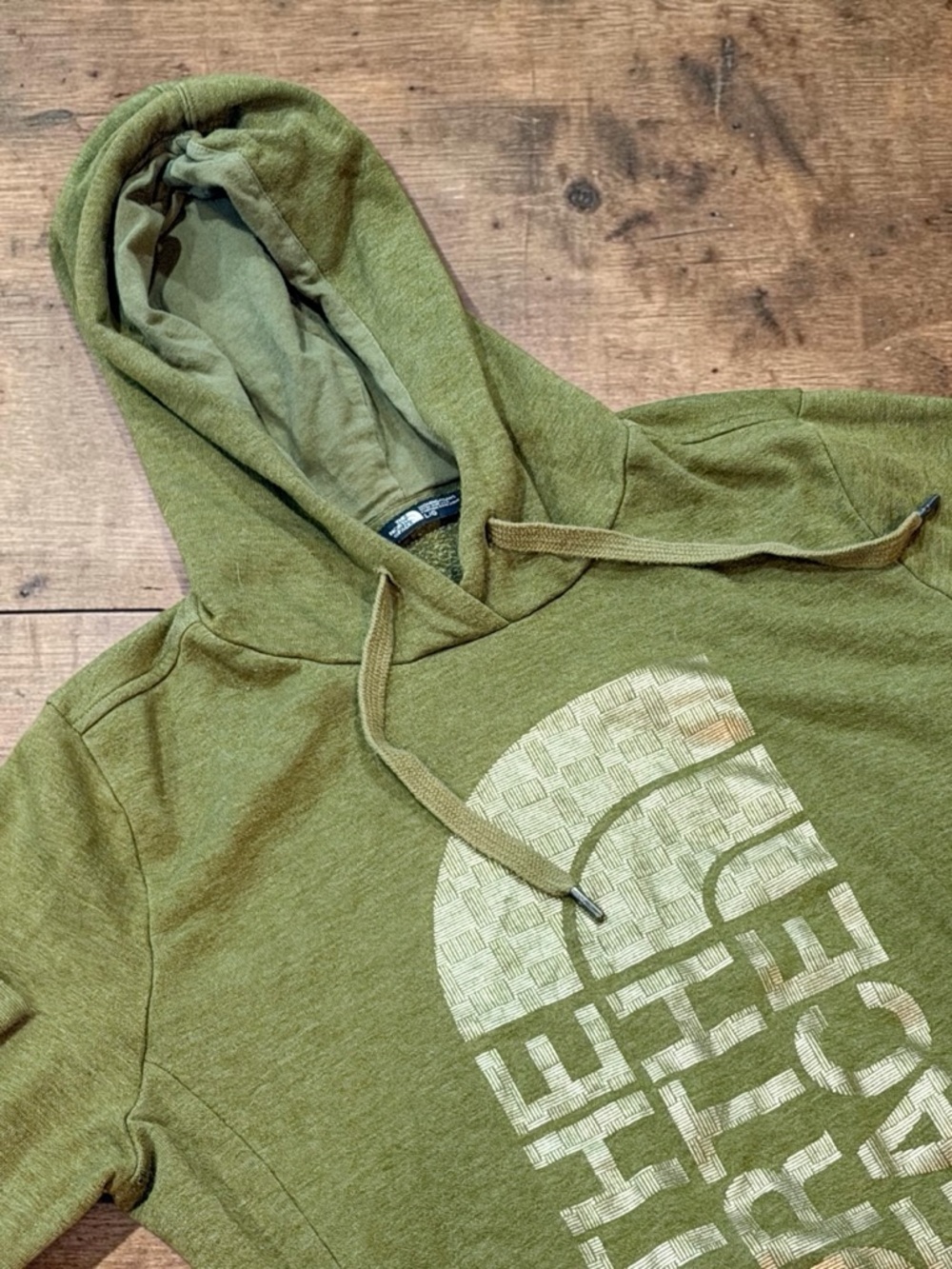 The North Face Woman’s Size Large Green Reflective Graphic Pullover Hoodie